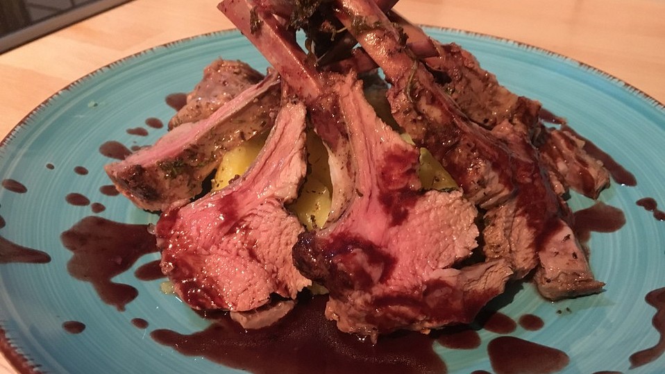 Leckere braune Grundsoße für Kurzgebratenes von toskanaloewe