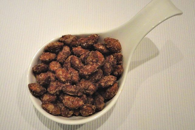 Gebrannte Mandeln (Mikrowelle) von MelleV| Chefkoch Gebrannte Mandeln (Mikrowelle) von MelleV| Chefkoch