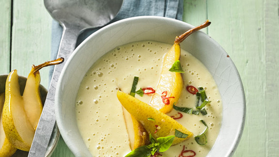 Pastinaken-Birnensuppe-mit-Curry