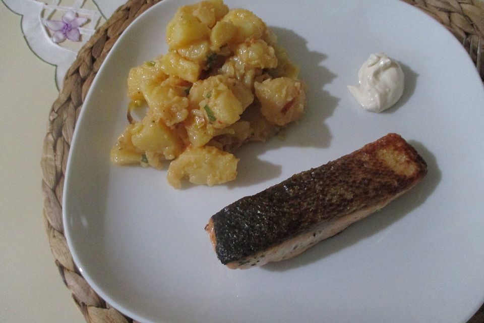 Lachs mit Kartoffelsalat