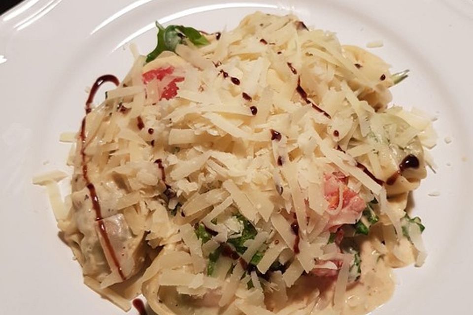 Ravioli mit Ricotta - Rucola - Soße