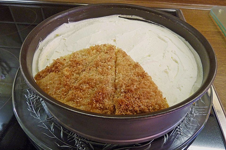 Apfel - Kokos - Sahnetorte