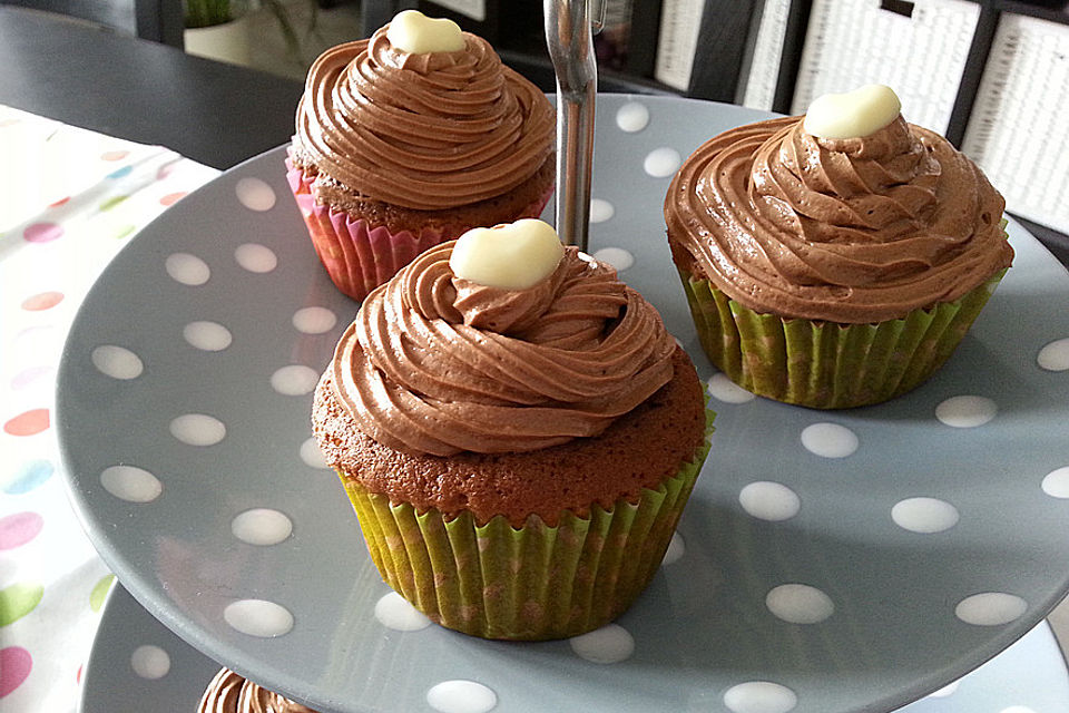 Schokoladen - Muffins mit Erdnussbutterkern