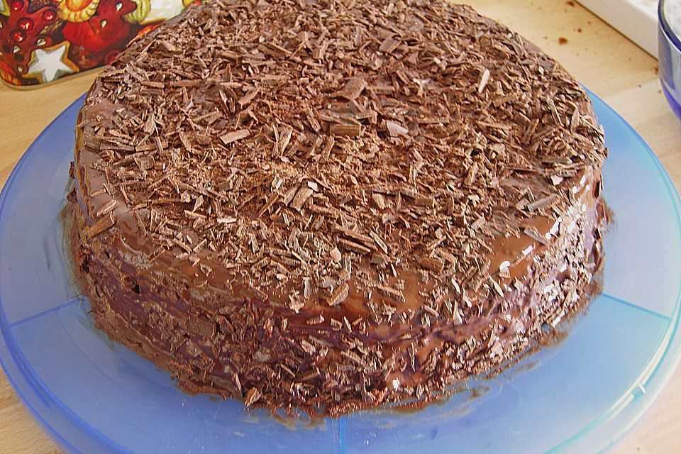 Schokoladen-  Preiselbeer Torte