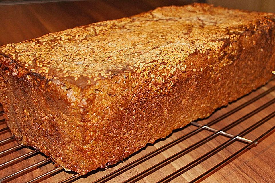 Dinkelvollkornbrot mit Roggensauerteig Dinkelvollkornbrot mit Roggensauerteig