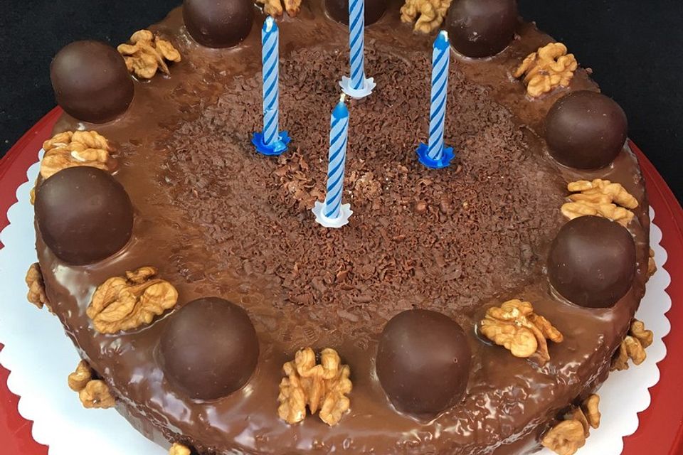 Schweizer Haselnuss - Schokoladen - Torte