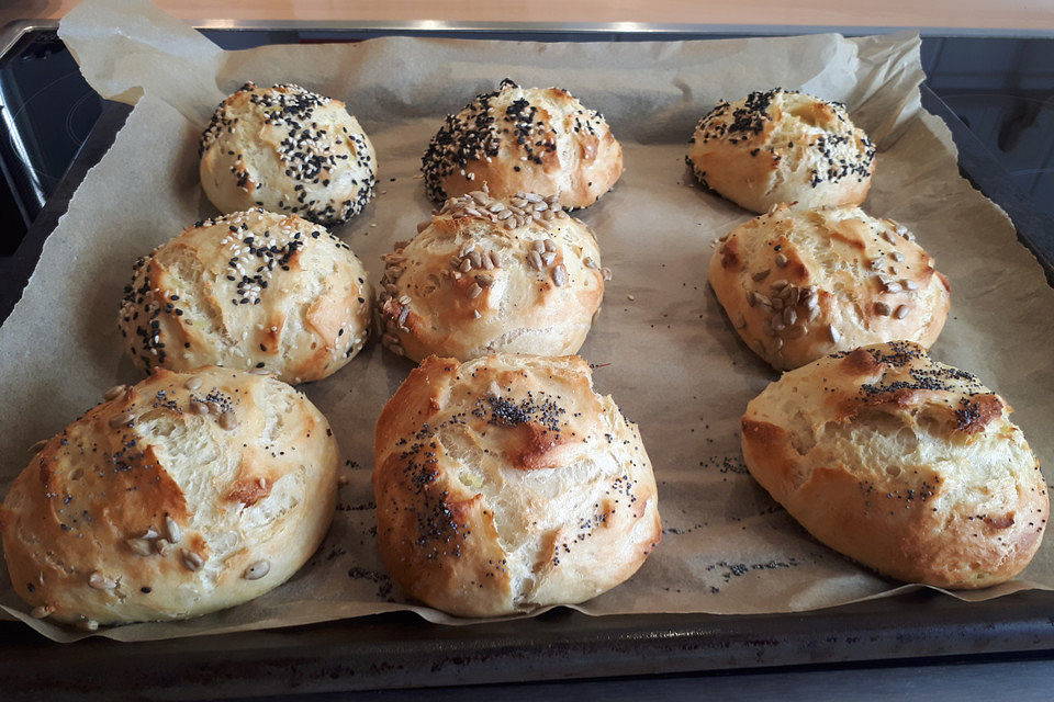 Kartoffel - Rosenbrötchen mit Dinkel