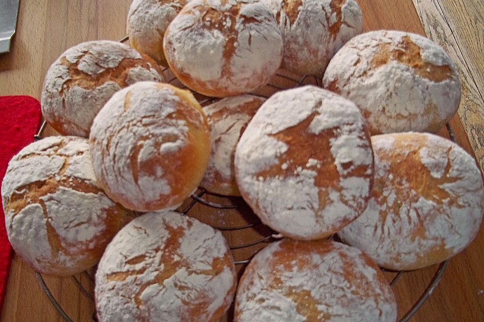 Kartoffel - Rosenbrötchen mit Dinkel