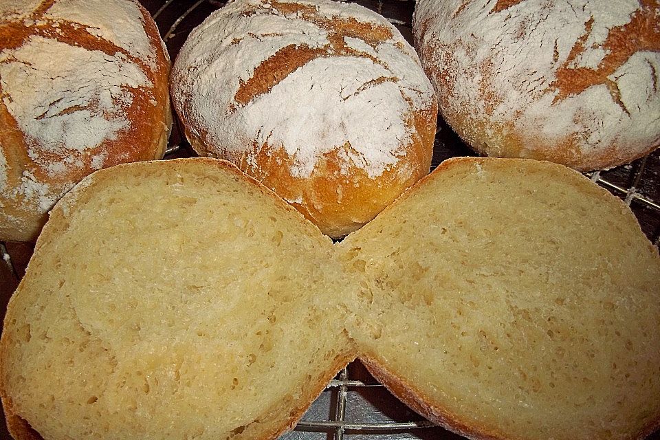 Kartoffel - Rosenbrötchen mit Dinkel