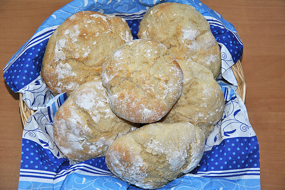 Kartoffel - Rosenbrötchen mit Dinkel