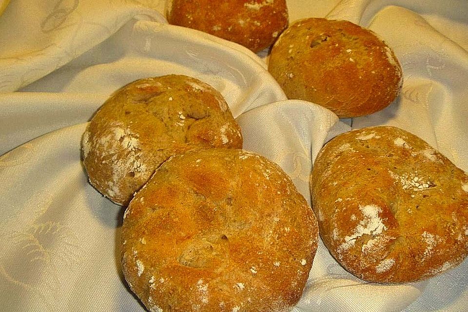 Kartoffel - Rosenbrötchen mit Dinkel