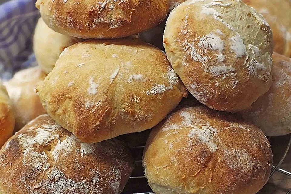 Kartoffel - Rosenbrötchen mit Dinkel