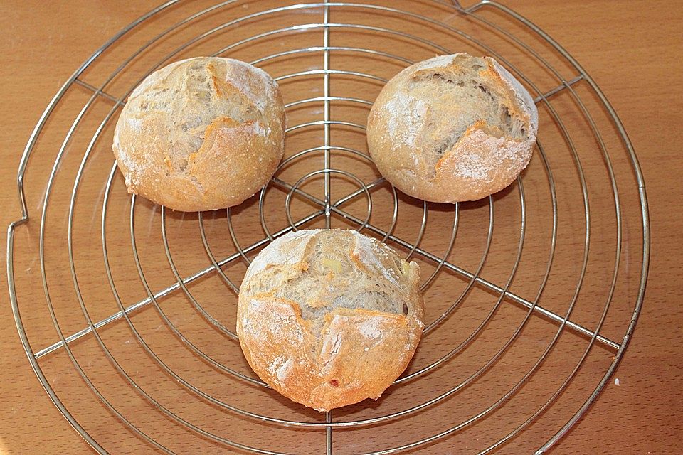 Kartoffel - Rosenbrötchen mit Dinkel