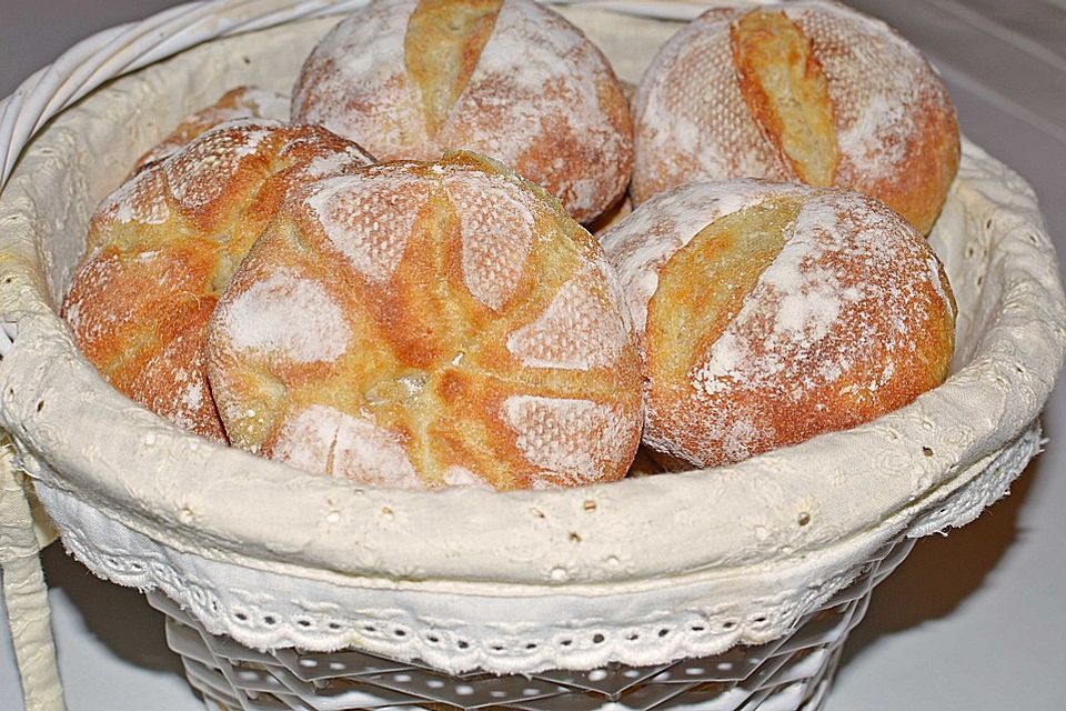 Kartoffel - Rosenbrötchen mit Dinkel