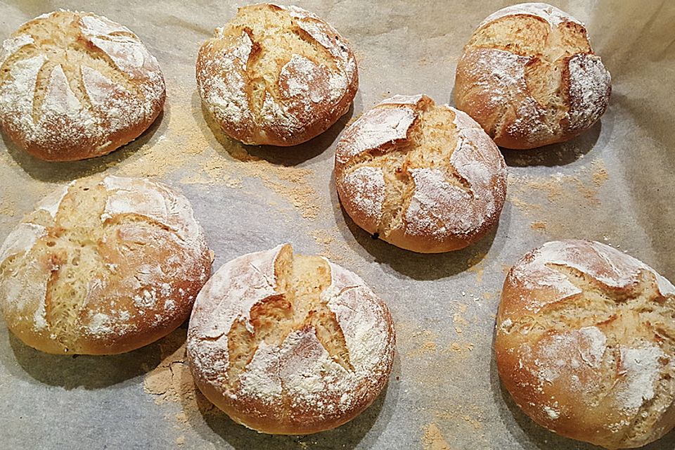 Kartoffel - Rosenbrötchen mit Dinkel