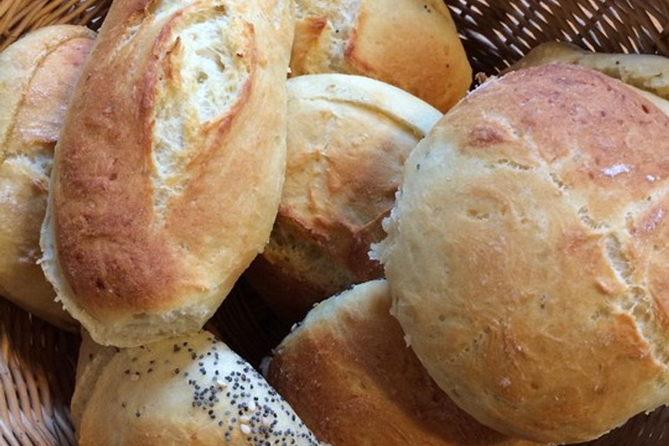 Kartoffel - Rosenbrötchen mit Dinkel