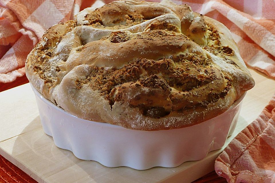 Rosenkuchen  mit  Mohn - Quark - Rosinenfülle