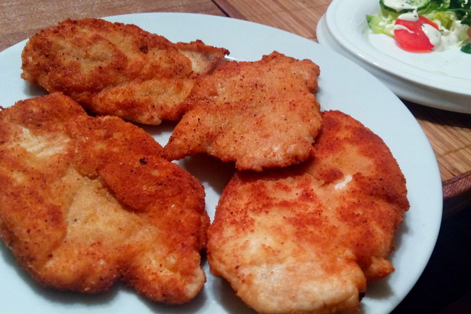 Hähnchenschnitzel in Walnuss - Panade mit Granatapfel - Sauce