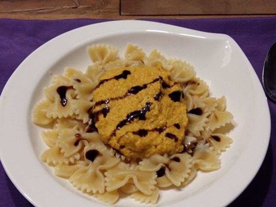 Pasta mit Möhren - Pesto von Koelkast| Chefkoch