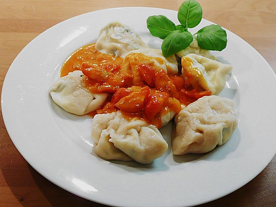 Ricotta - Tortellini mit Tomaten - Orangen - Sauce von plumbum | Chefkoch