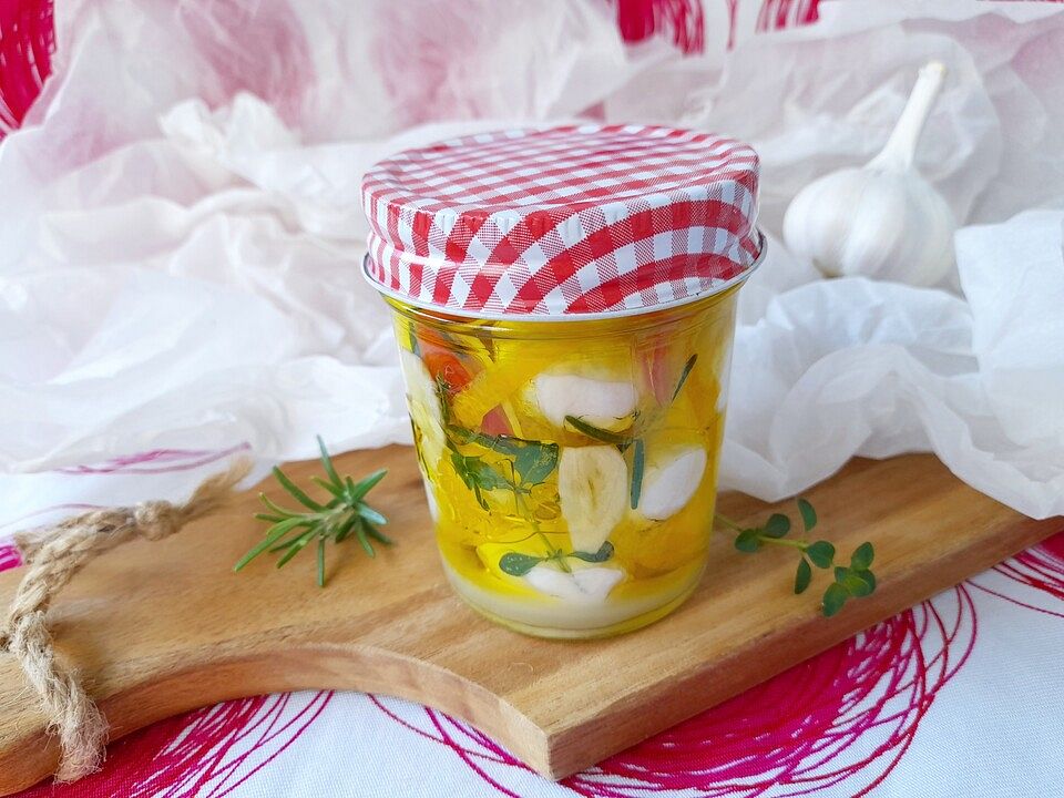 Eingelegter Mozzarella von McMoe| Chefkoch Eingelegter Mozzarella von McMoe| Chefkoch