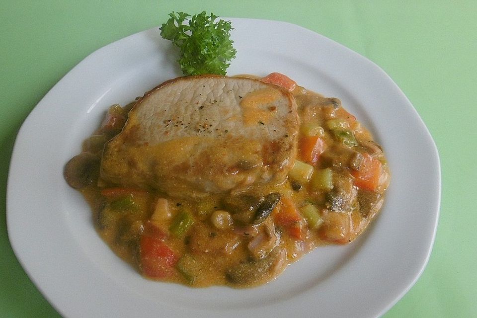 Schweinelachs in Lauch - Sahne - Sauce