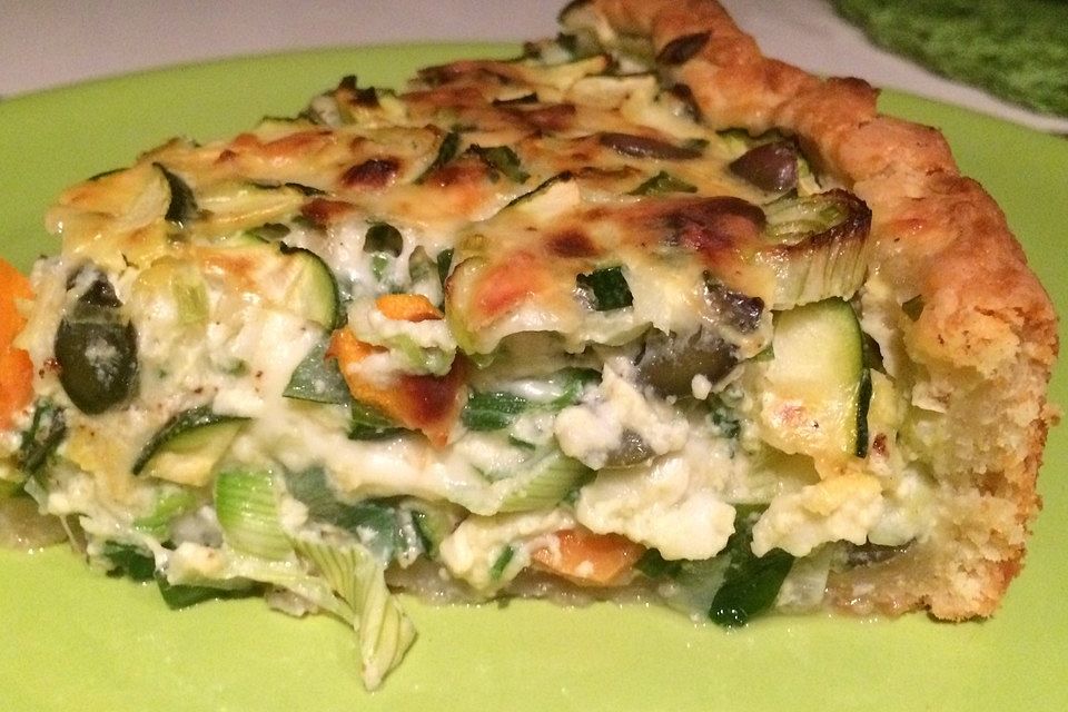 Gemüsetarte mit Möhre und Zucchini