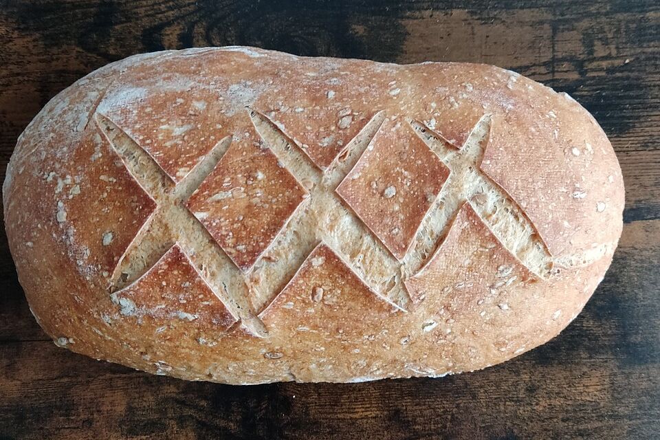 Landbrot mit Sonnenblumenkernen