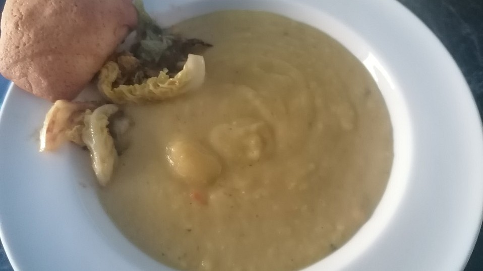 Wirsingsuppe mit Currysahne von eba007 Wirsingsuppe mit Currysahne von eba007