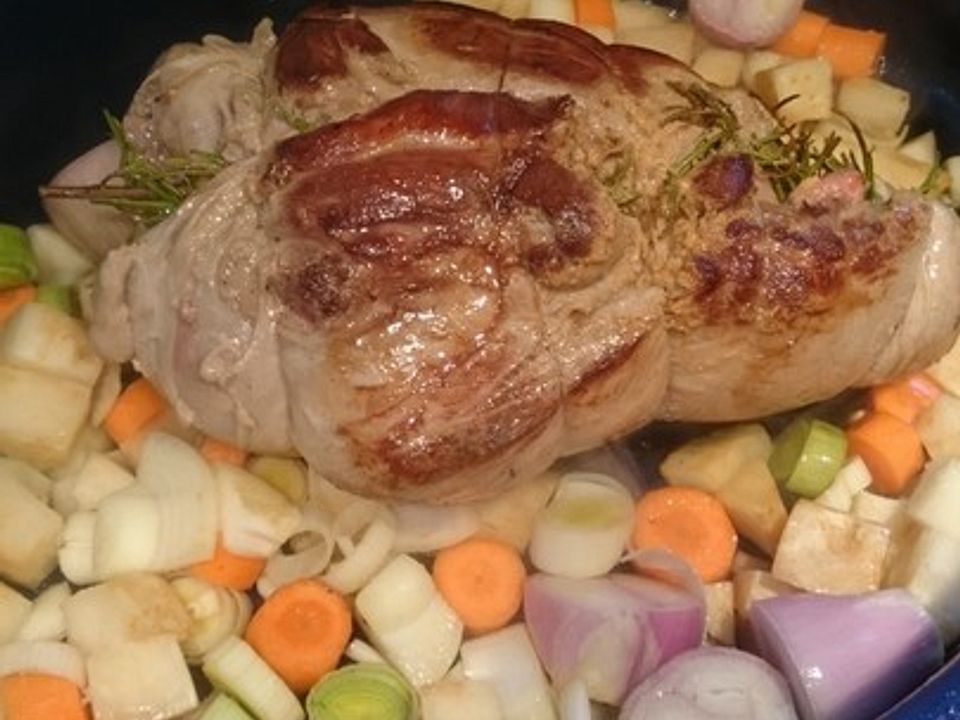 Gefullte Wildschweinkeule Von Maitre De La Maison Chefkoch