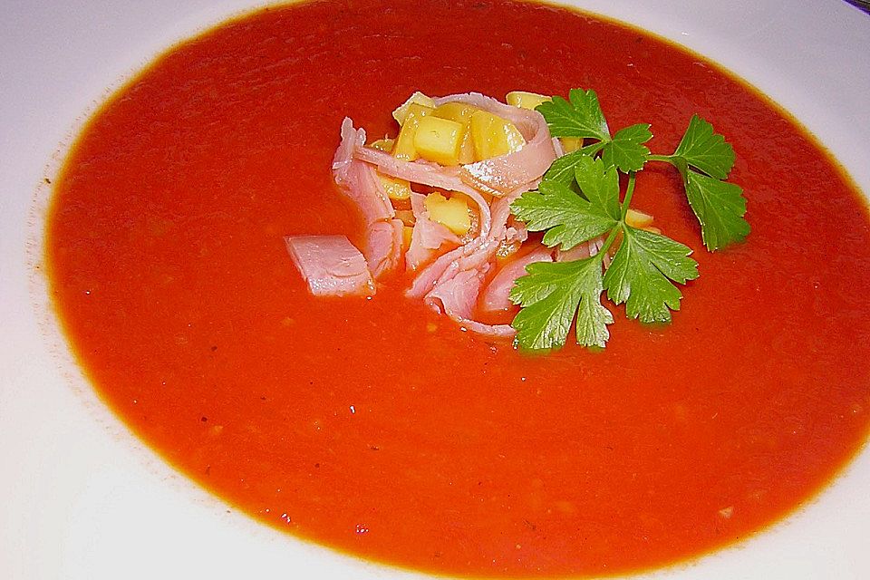 "Tomatensuppe tropisch" mit Mango und Ingwer