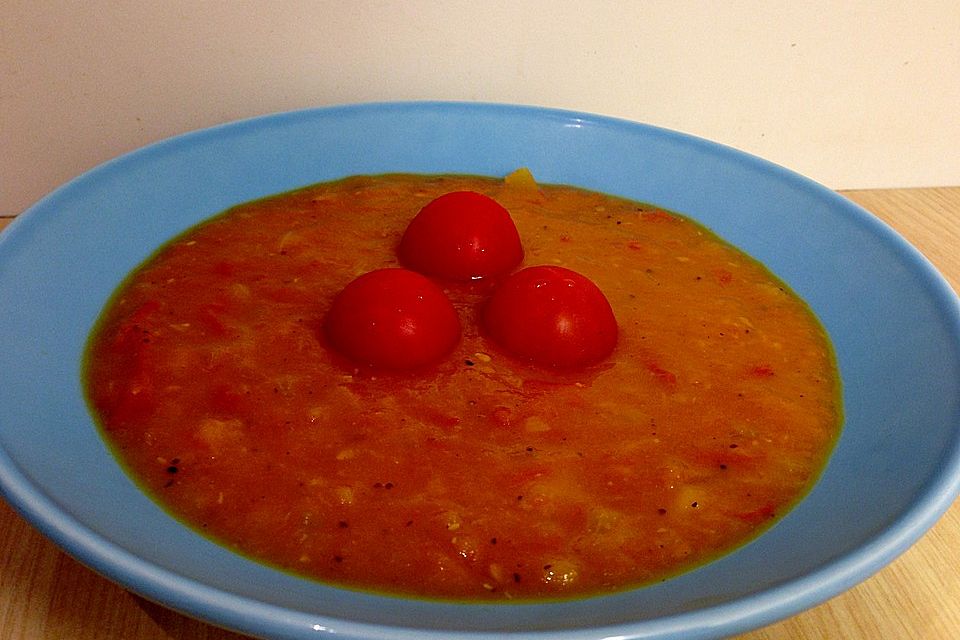 "Tomatensuppe tropisch" mit Mango und Ingwer