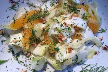 Salat vom Fenchel, Chicoree und Orange