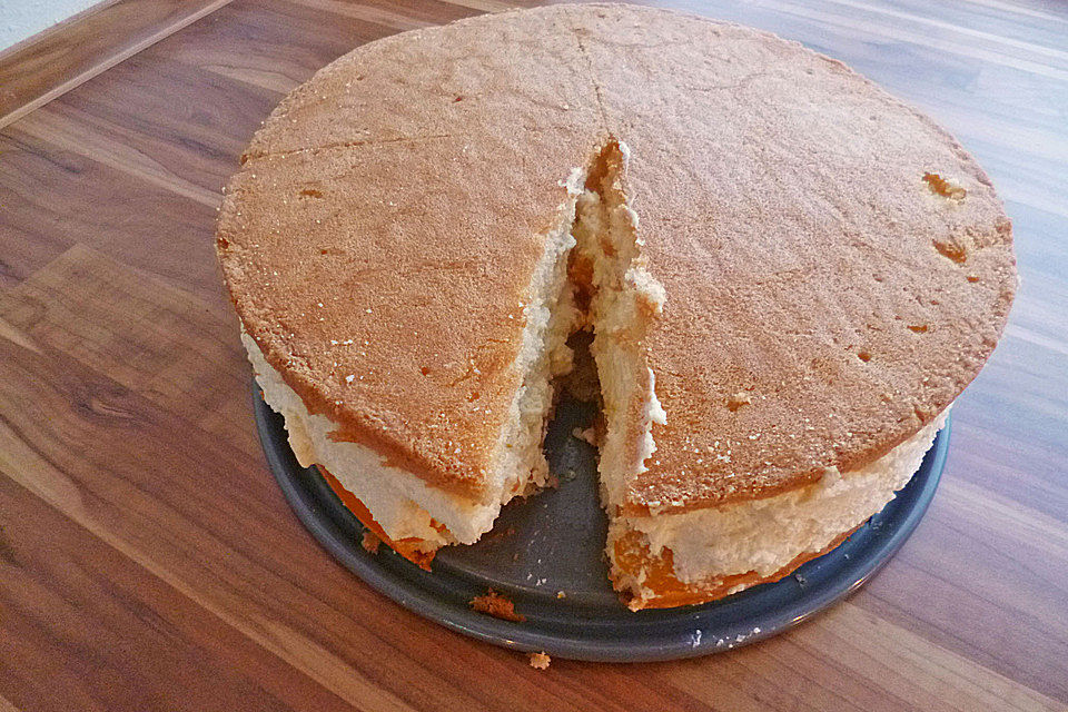 Aprikosen - Quark - Torte