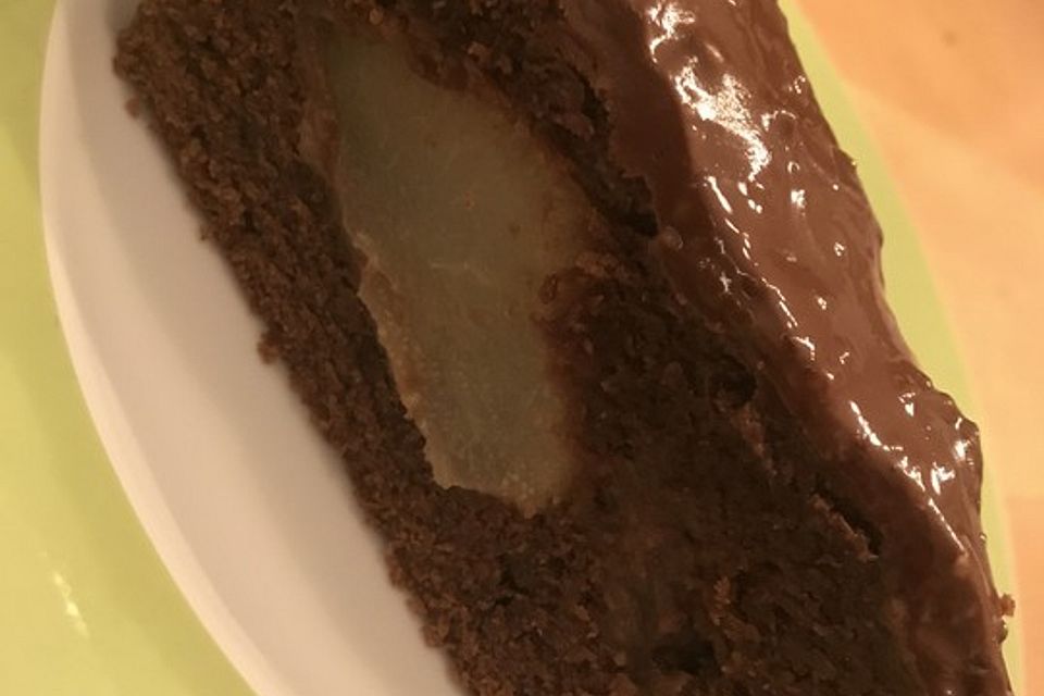 Birnenkuchen mit dem schokoladigsten Schoko-Schokoladen-Schock