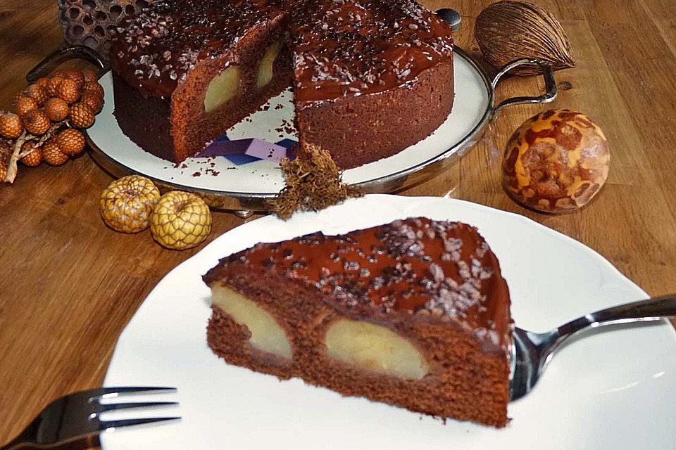 Birnenkuchen mit dem schokoladigsten Schoko-Schokoladen-Schock