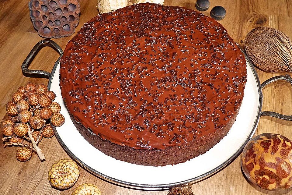 Birnenkuchen mit dem schokoladigsten Schoko-Schokoladen-Schock