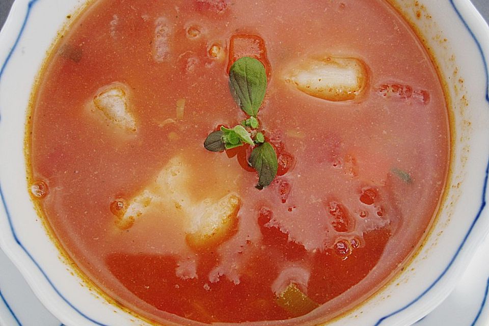 Schnelle mediterrane Fischsuppe