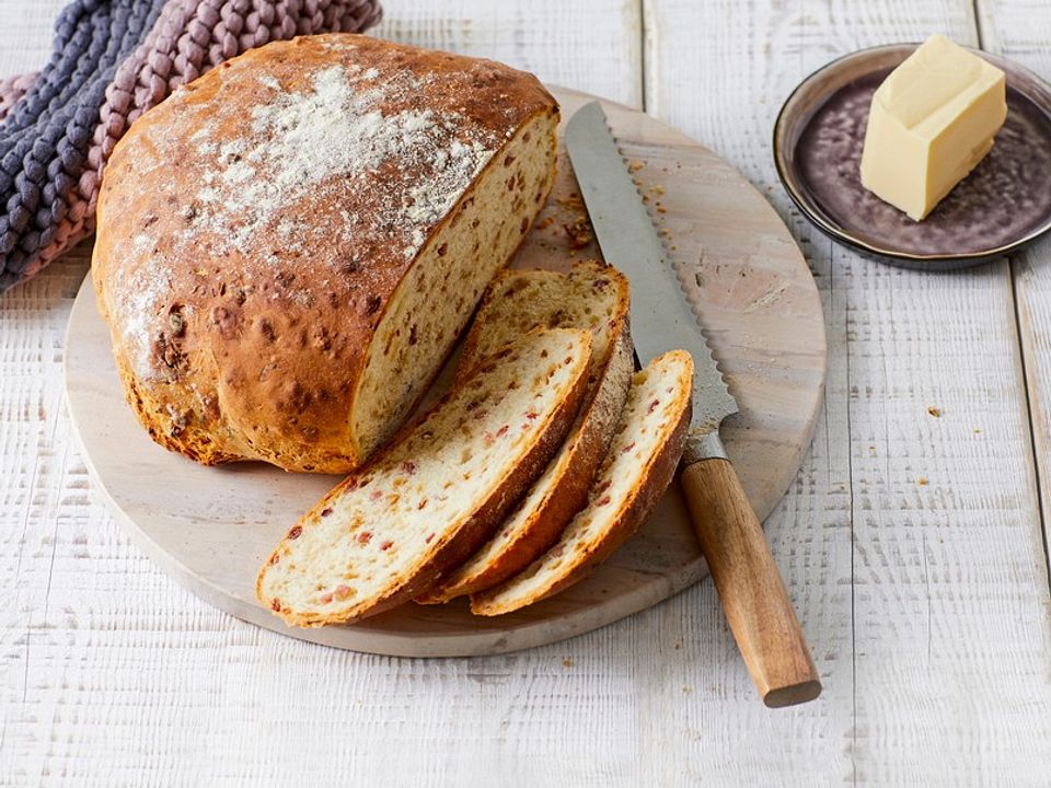 Zwiebel-Käse-Schinken-Brot| Chefkoch