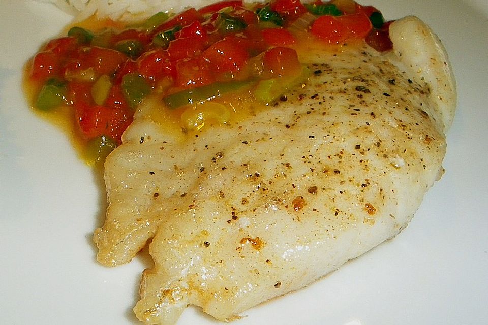 Knuspriger Fisch mit Frühlingszwiebelsauce