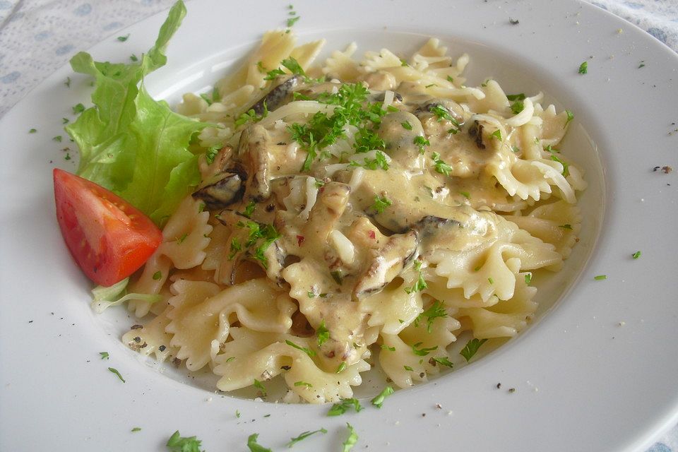 Waldpilzpfanne mit Nudeln