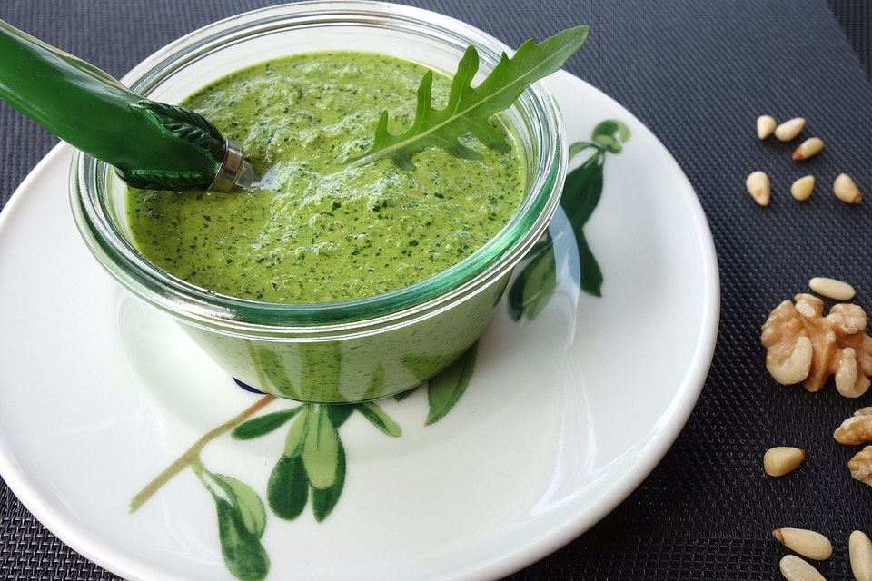 Rucola - Nuss Pesto