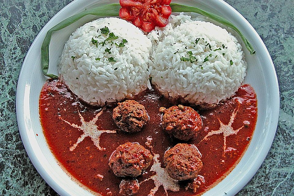 SABO - Fleischklösschen in Tomatensauce