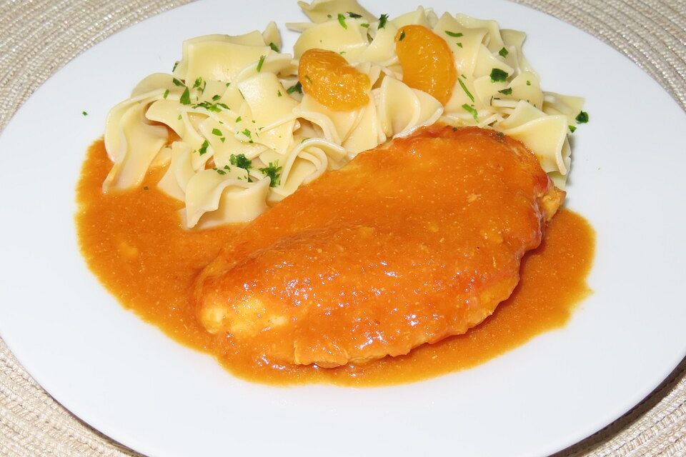 Hähnchenbrustfilet in scharfer  Fruchtsosse