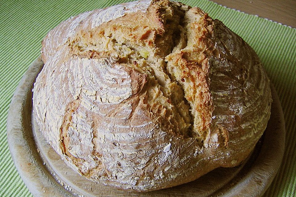 Buttermilchkartoffelbrot mit Sauerteig