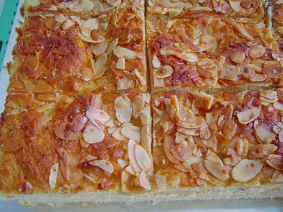 Bienenstich mit Karamell - Puddingcreme von brisane| Chefkoch