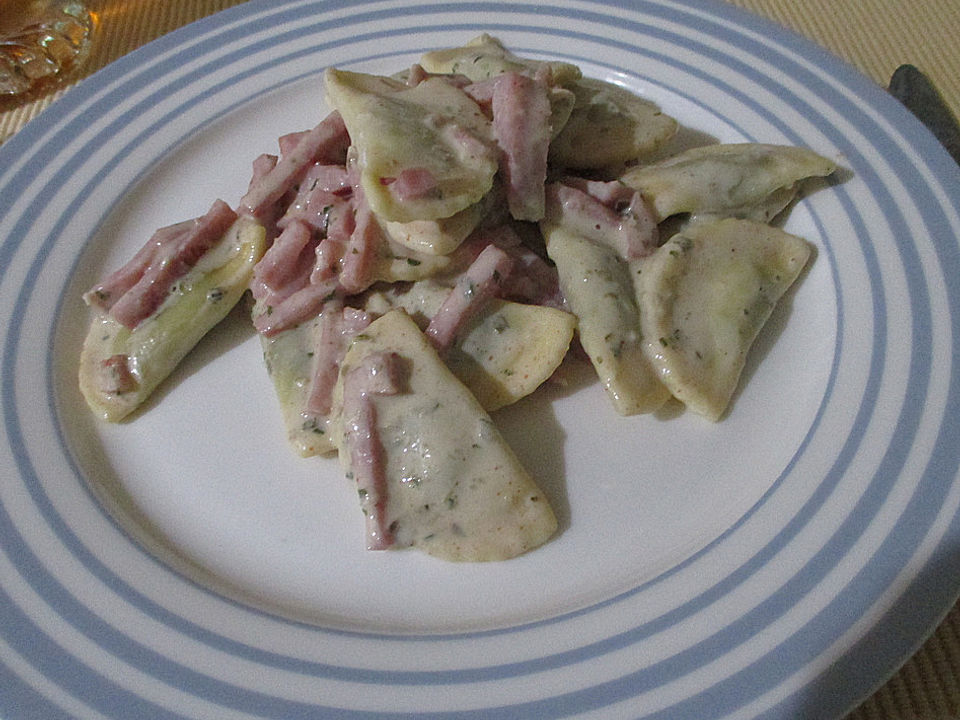 Tortellini mit Käsesauce von Kleines_Engelchen| Chefkoch