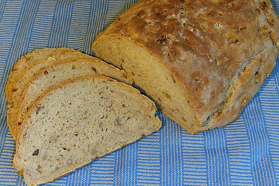 Walnussmischbrot Walnussmischbrot