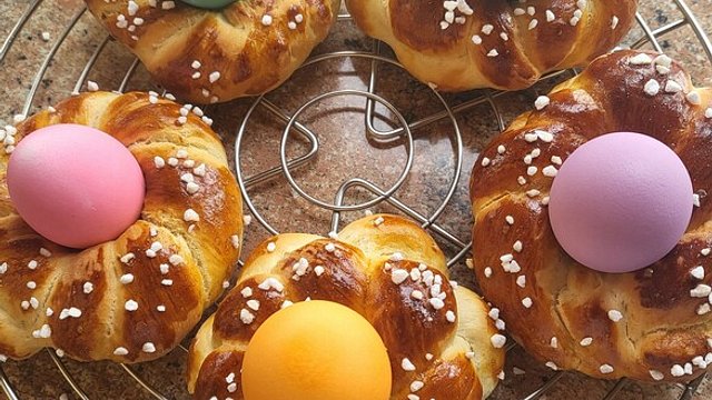 Griechische Osternester von sauer Griechische Osternester von sauer