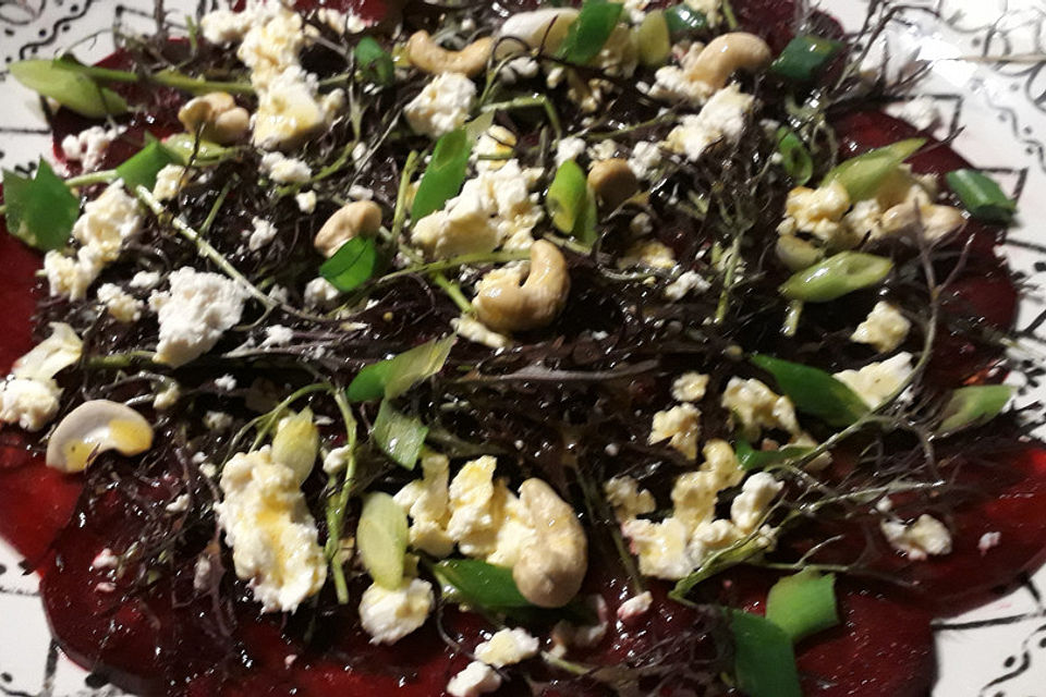 Rote Bete Salat mit Schafkäse & Balsamico - Dressing